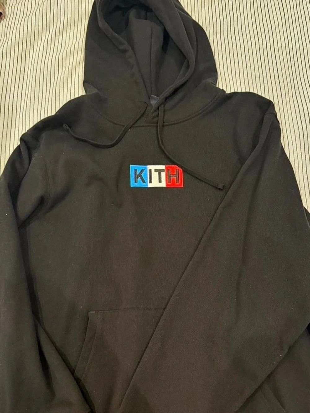 Kith Paris Classic Logo Hoodie Black Pullover in Black